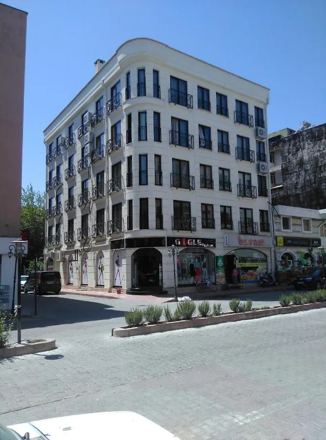Yelken Studio Apartment ムーラ